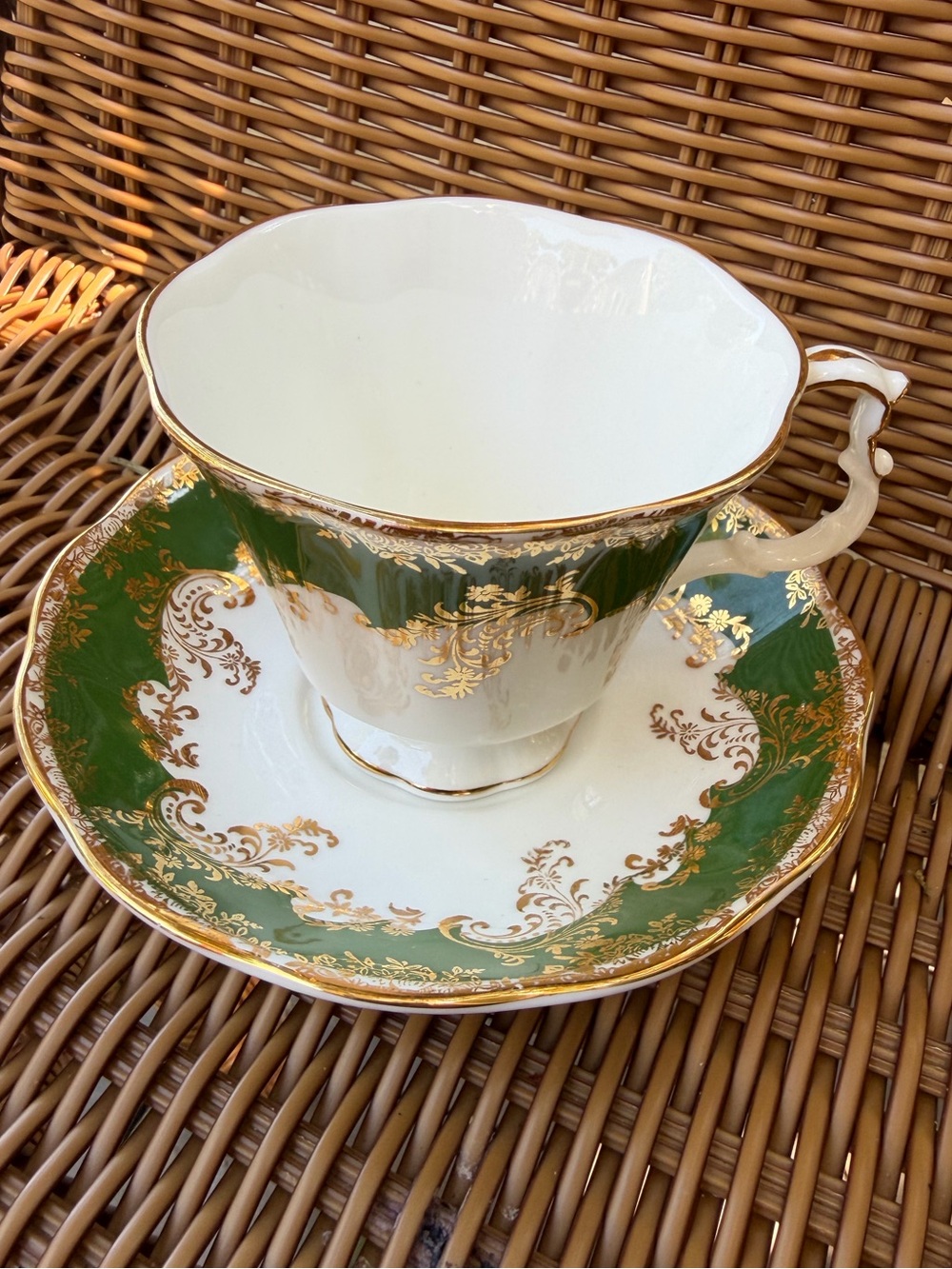 Royal Albert Bone China Cup & Saucer – Emerald & Gold Scrollwork - Picture 6 of 9